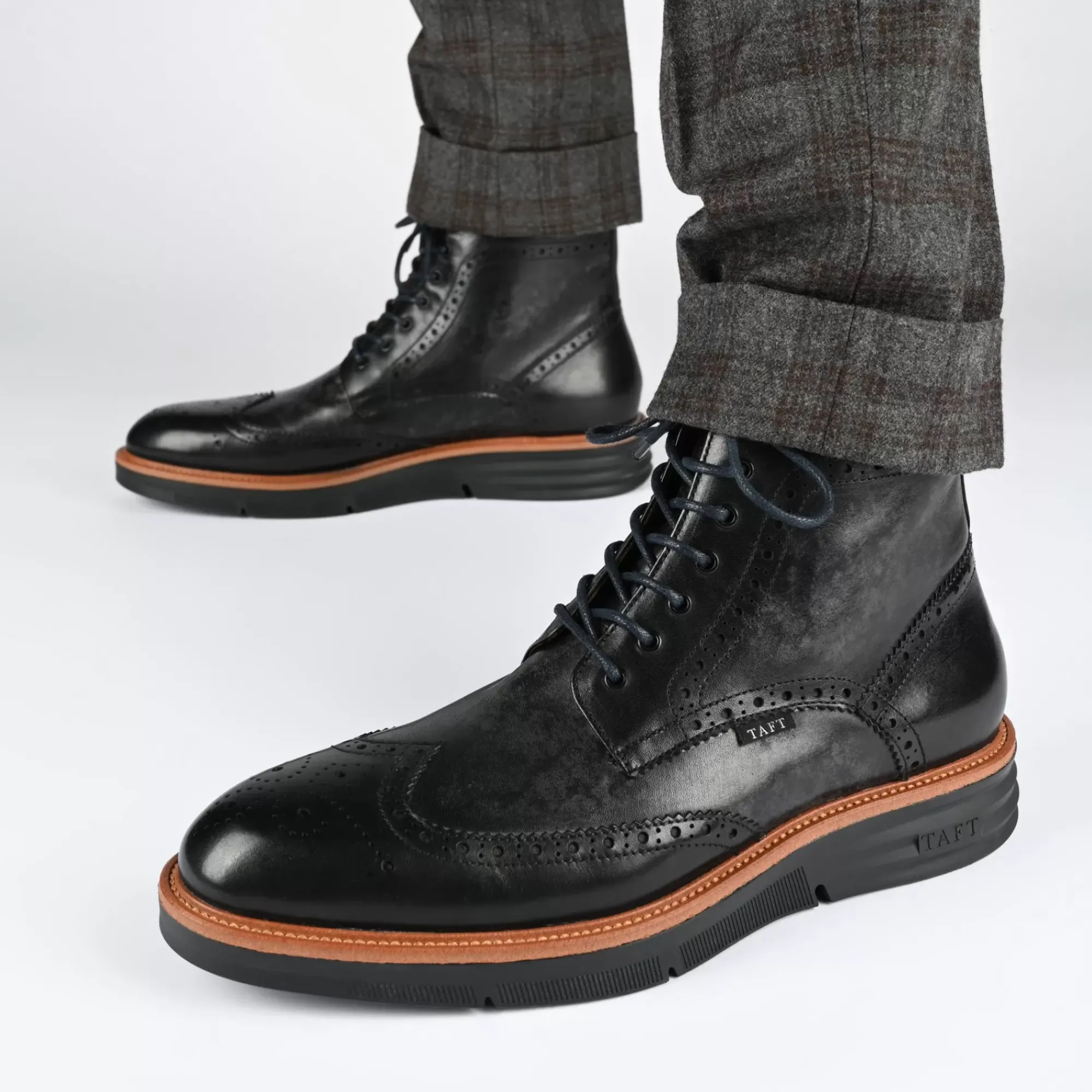 Hot TAFT Model 005 Boot In Midnight