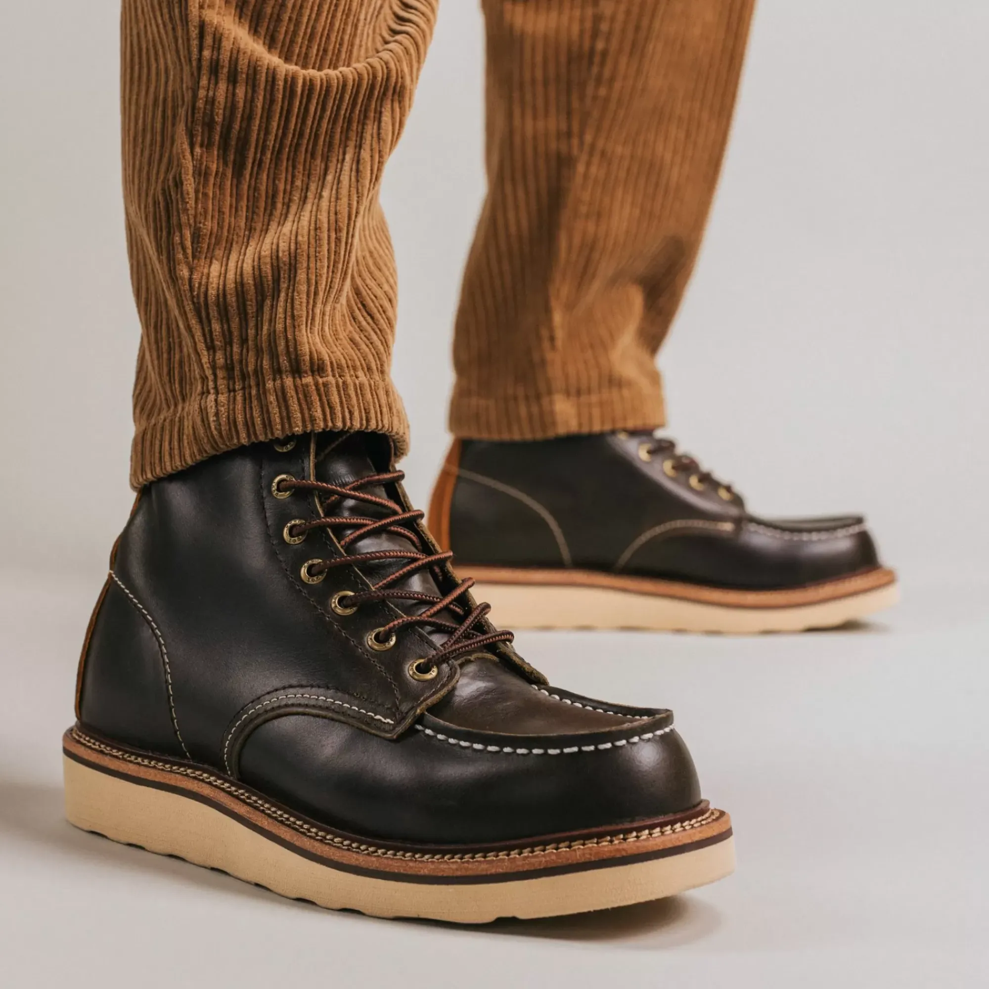 Online TAFT Model 002 Boot In Olive