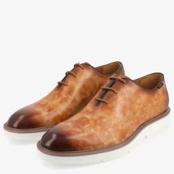 Store TAFT Model 101 Shoe In Walnut